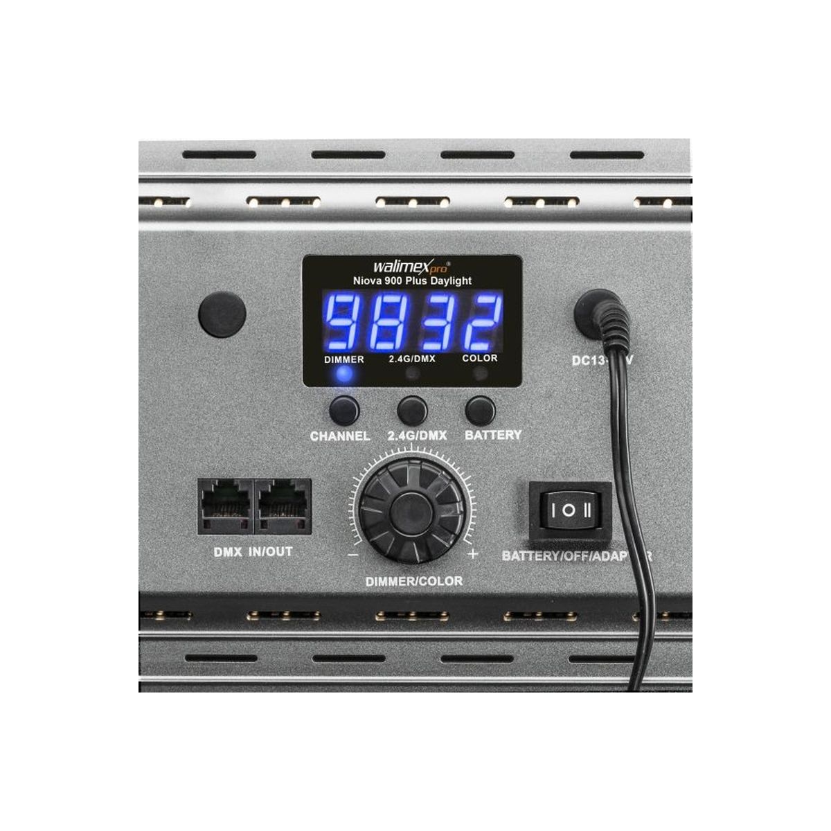 Walimex pro LED Niova 900 Plus Daylight 54W Set mit WT-806 Stativ