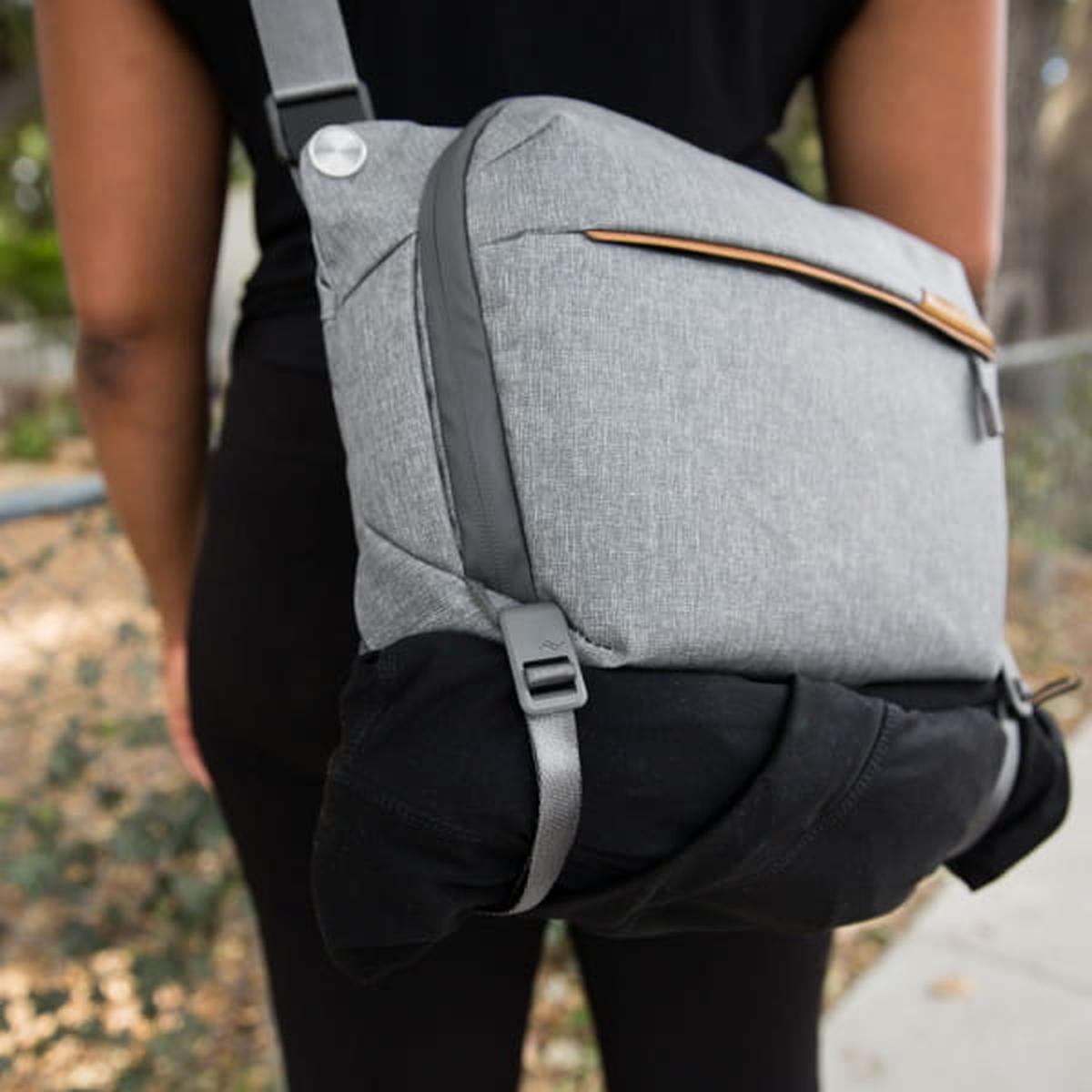 Peak Design Everyday Sling V2 6 Liter - Ash (Hellgrau)