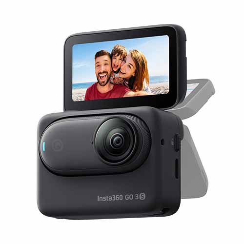 Insta360 GO 3s mit aufgeklapptem Display für Selfie-Aufnahmen