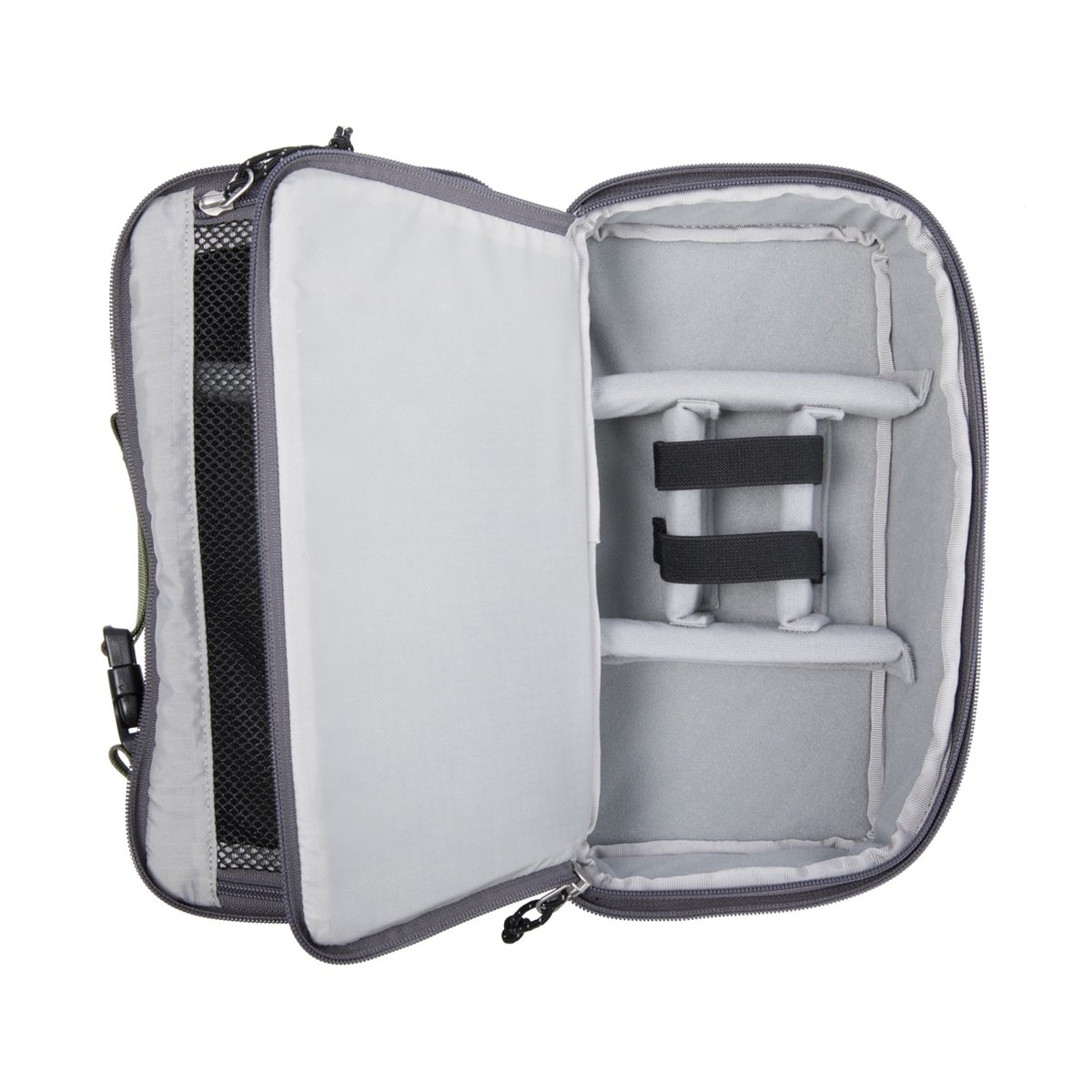 F-Stop Drone Case Large - Innenansicht der geöffneten Tasche mit variablen Fächern und Gurten