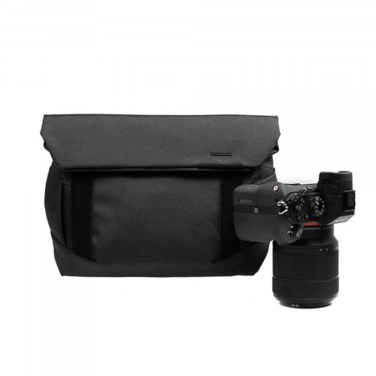 Peak Design Field Pouch V2 Zubehörtasche Black (Schwarz) mit Tragegurt
