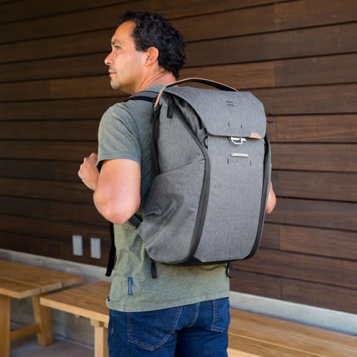 Peak Design Everyday Backpack V2 Foto-Rucksack 30 Liter - Charcoal (Dunkelgrau)