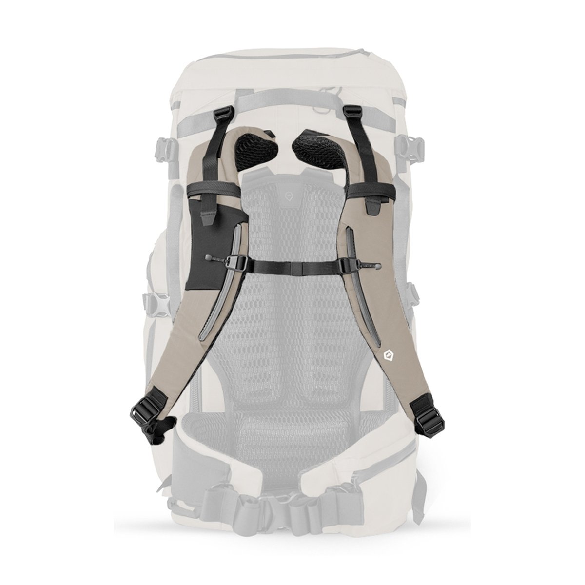 WANDRD Trekking Schoulder Straps M/L Tan - Rückansicht des Tragesystems vom Rucksack mit gepolsterten Schultergurten und belüfteter Rückenpartie