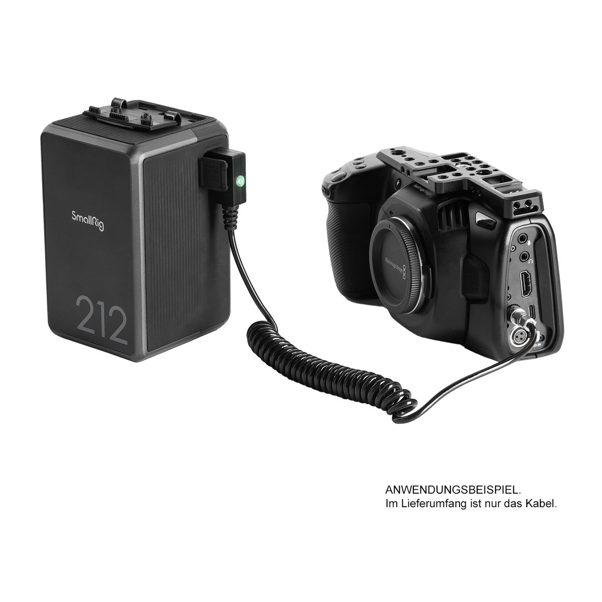 SmallRig 4761 D-Tab zu BMPCC 4K/6K Stromkabel - Anwendungsbeispiel: SmallRig Akkuplatte mit Spiralkabel an Filmkamera.