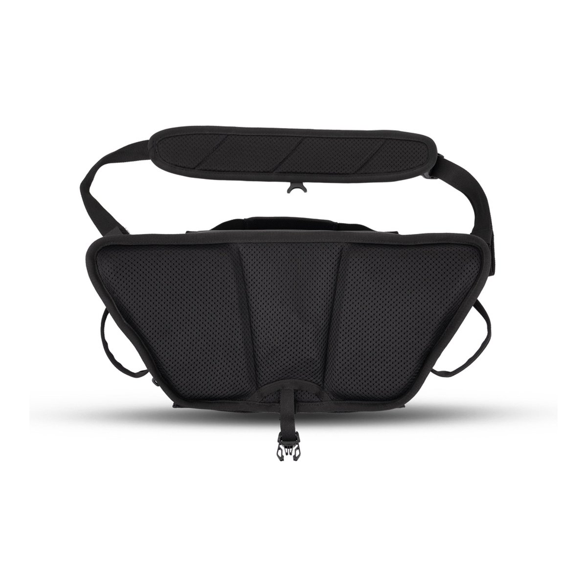 WANDRD ROGUE Sling 6L Dallol Yellow - Rückansicht der schwarzen Tasche mit gepolstertem, atmungsaktivem Rücken und Schultergurt.
