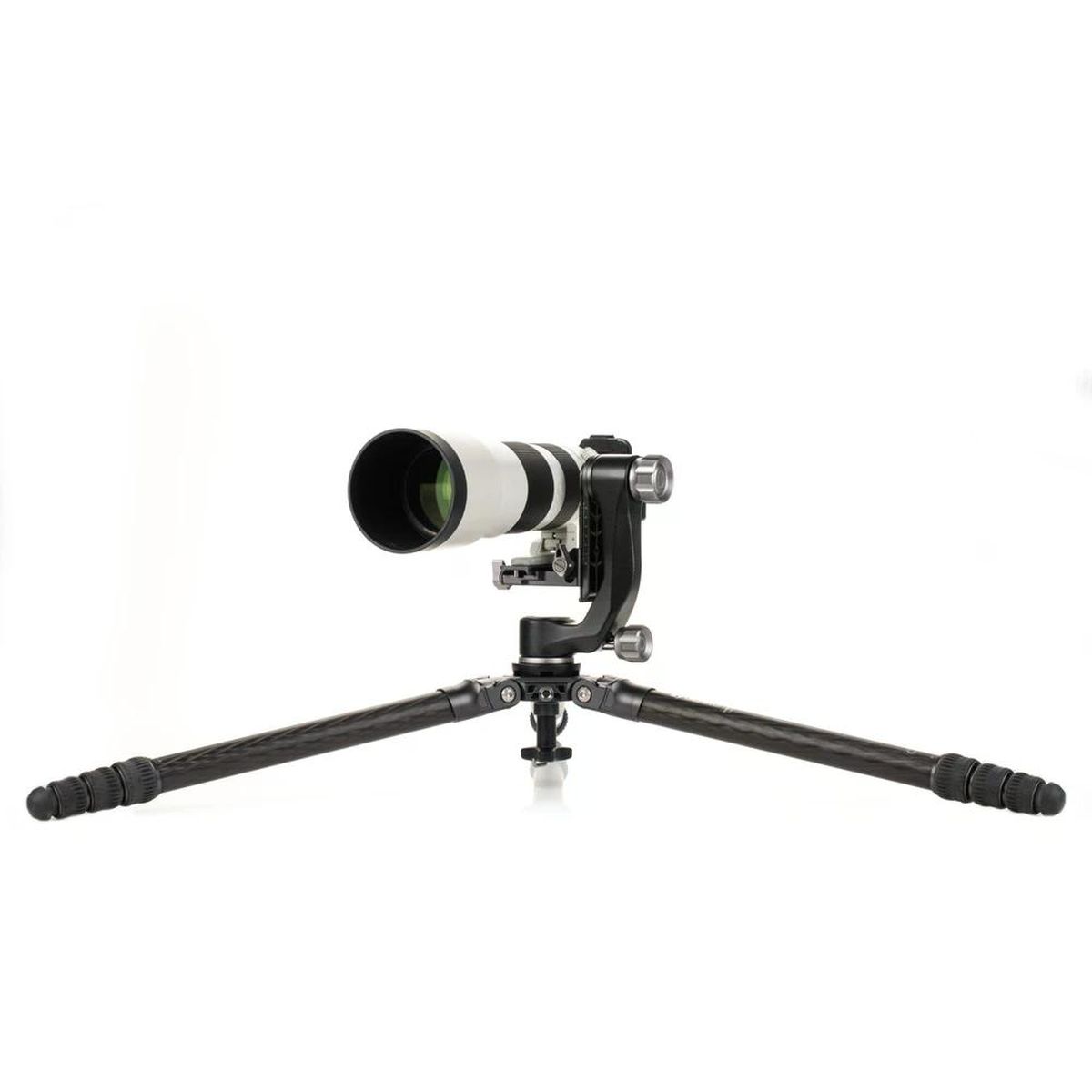 Benro Mammoth TMTH44C Carbon-Stativ 4 Segmente 160cm Anwendungsbeispiel mit Kamera