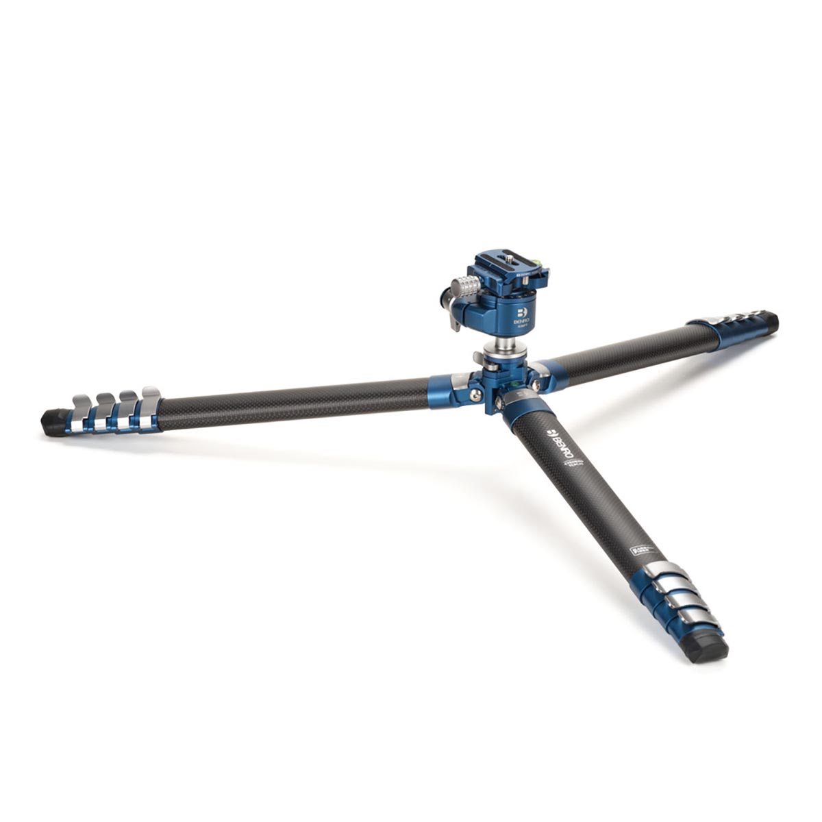 Benro CyanBird CF 2 Series Carbon Stativ inkl. G36PT Kugelkopf Detailansicht Stativbeine ausgeklappt und gespreizt
